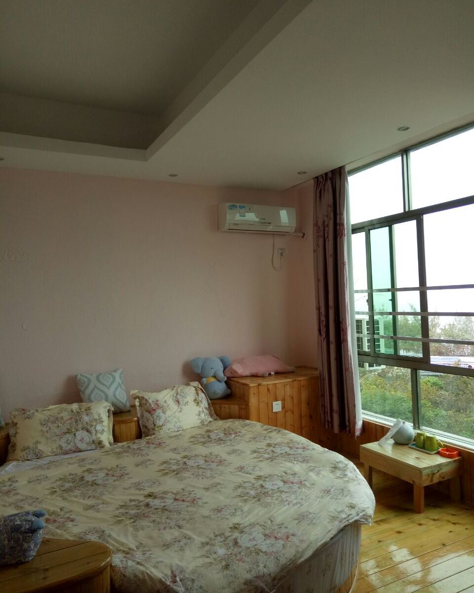 海景榻榻米圆床房