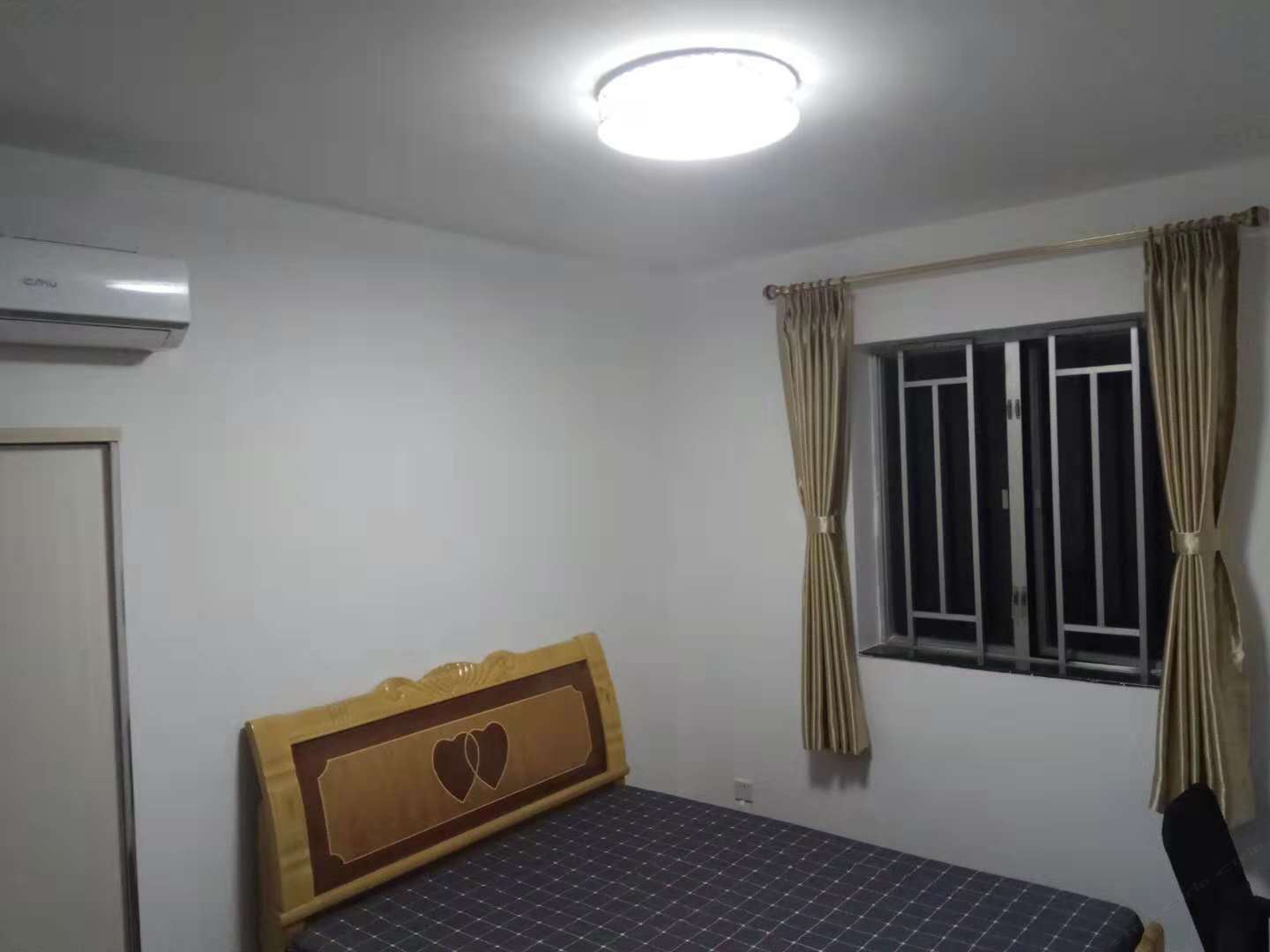温馨大床房