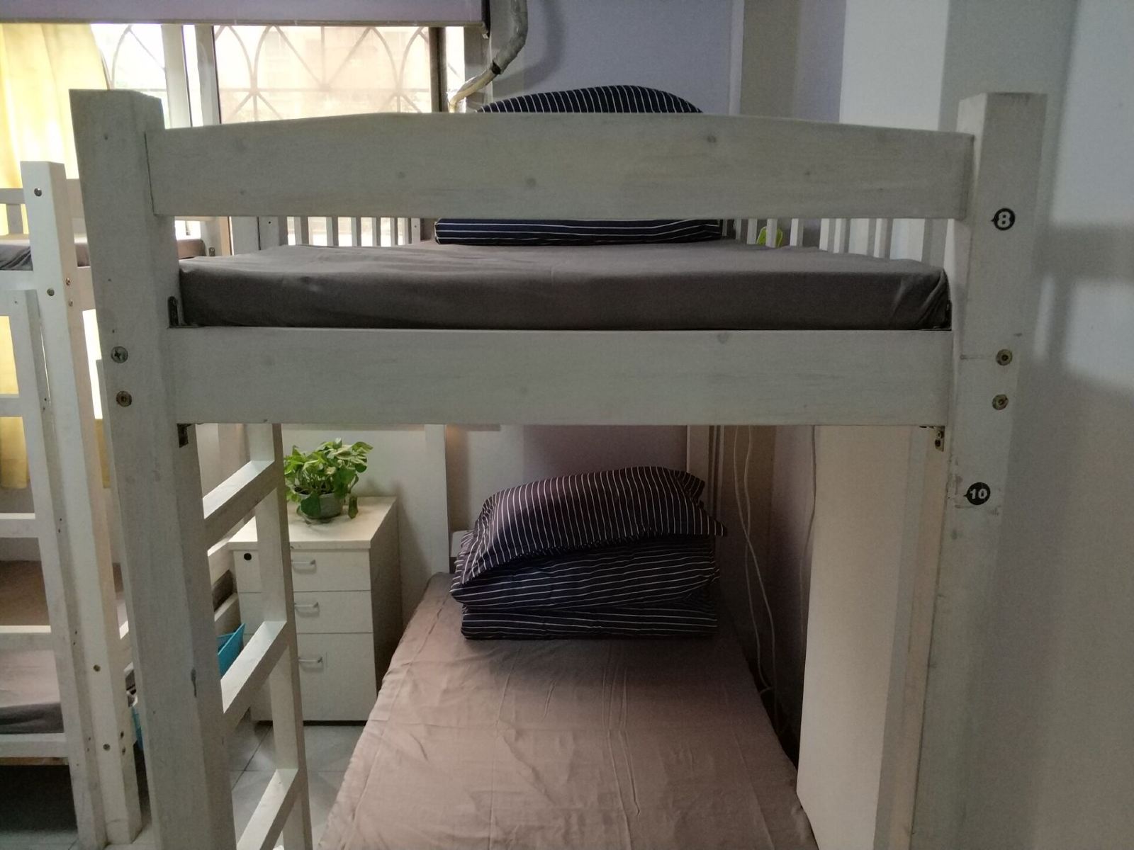 舒适男生六人间(床位房)(公共卫浴)