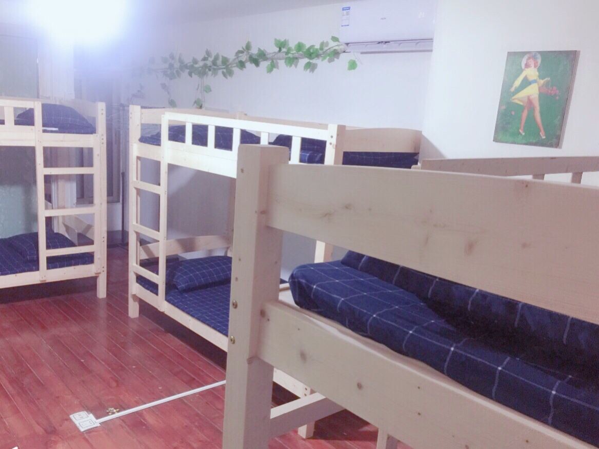 斯德哥尔摩七人间(床位)