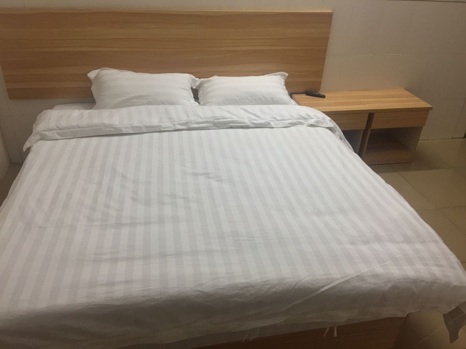 时尚大床房