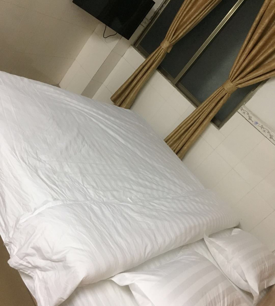时尚大床房
