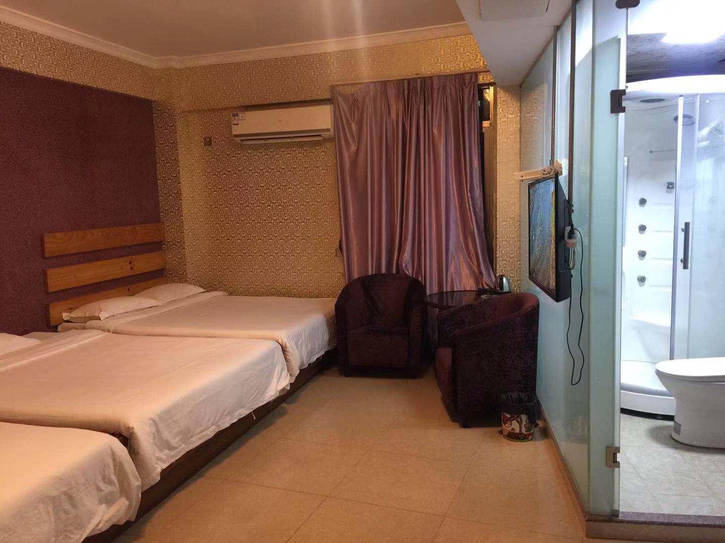 vip蒸汽三床娱乐房