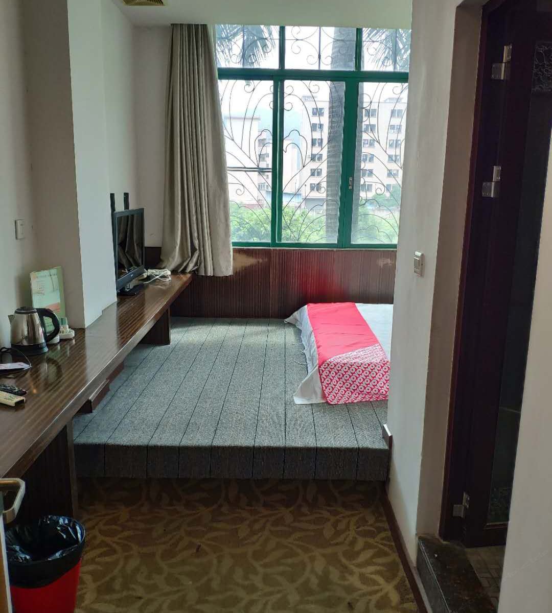 特价间