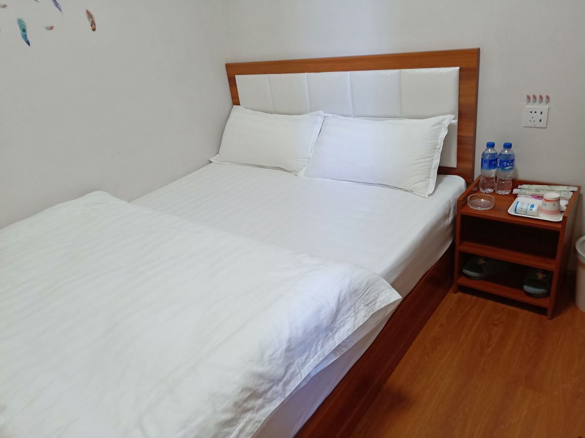 舒适大床房