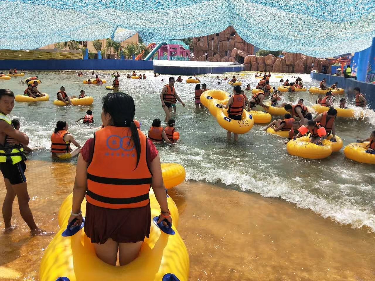 禄丰长龙温泉乐园一日游