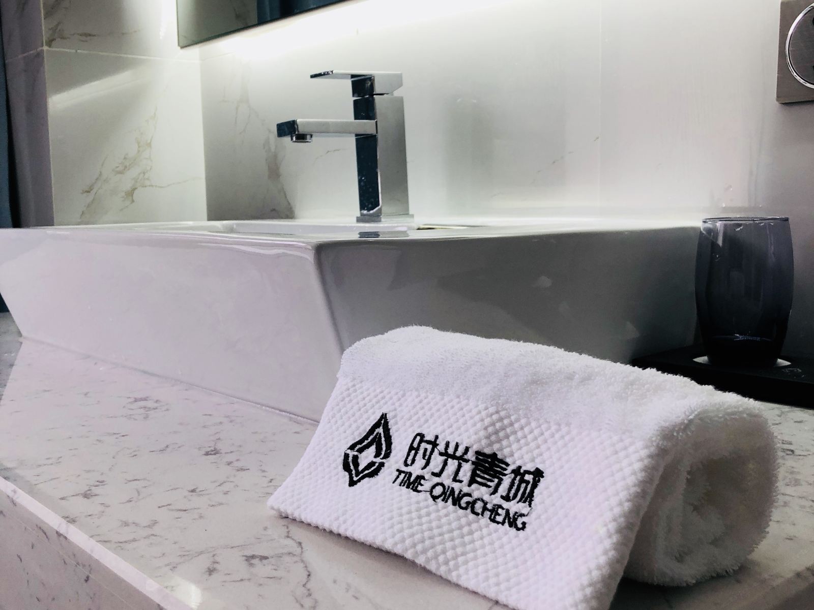 豪华大床房
