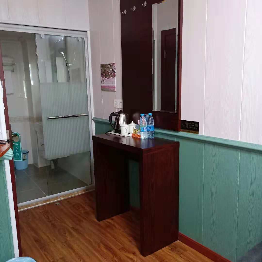 浪漫大床房