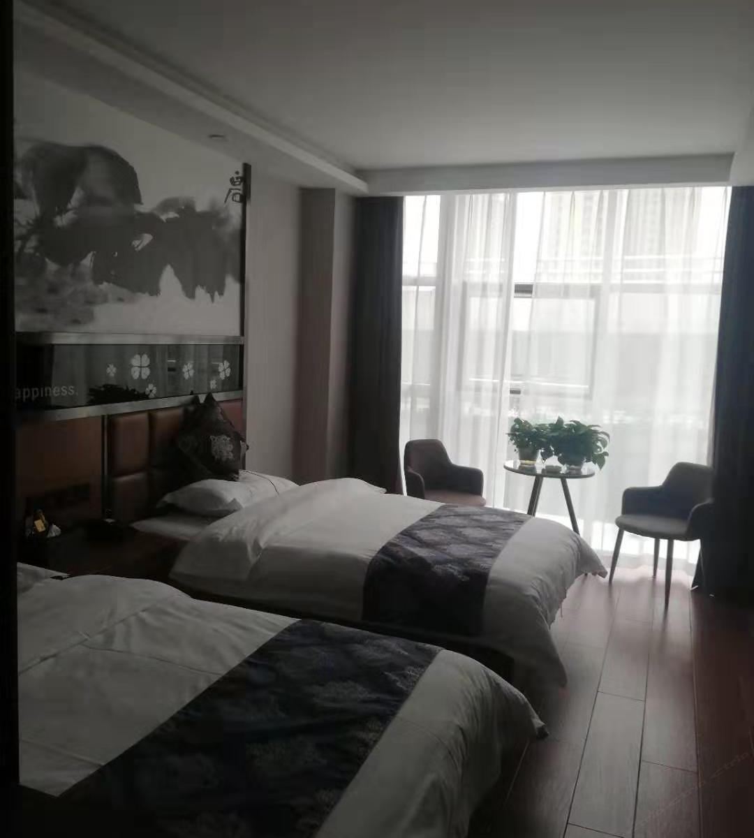 标准观景双床房