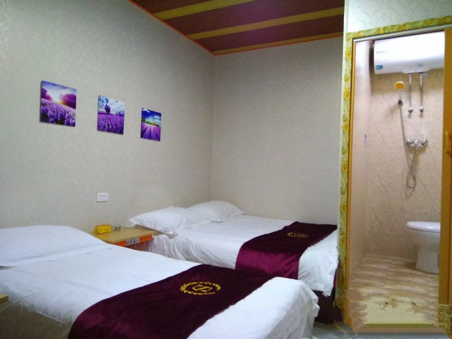 特惠三人间(无窗)