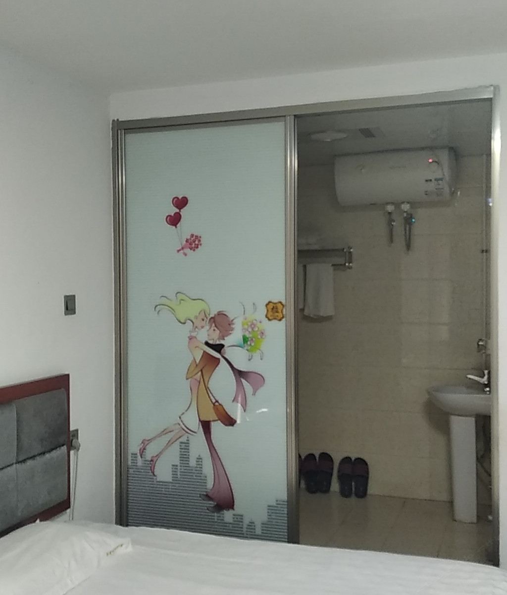 经典大床房(无窗)