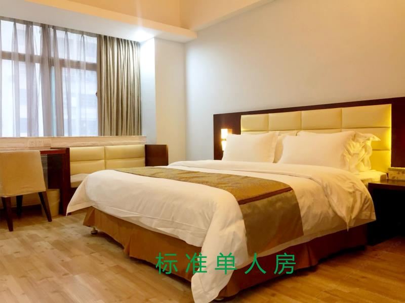 豪华大床房