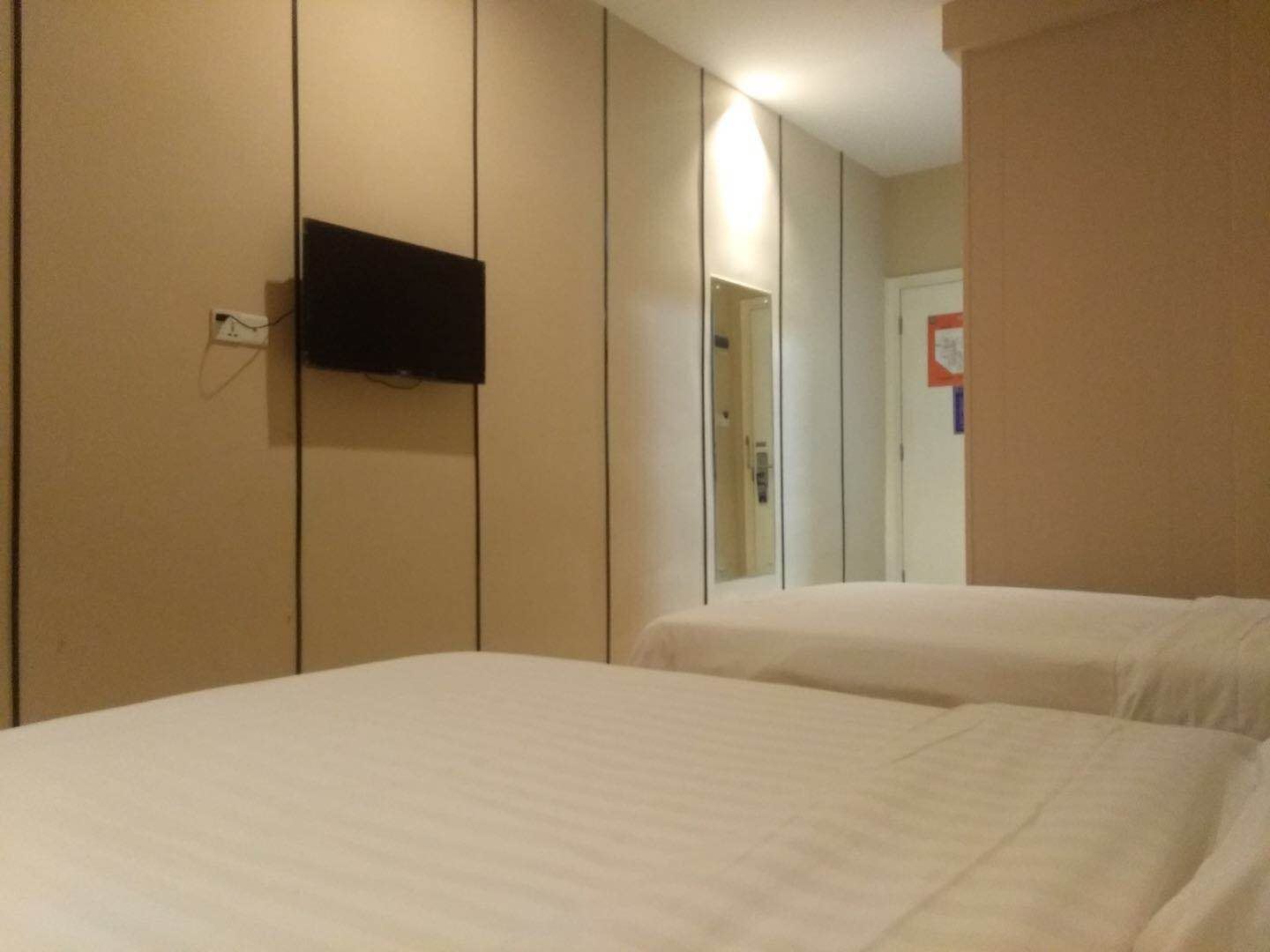 双床房