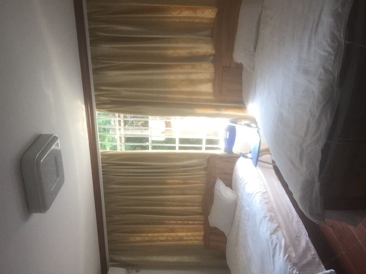 双人间