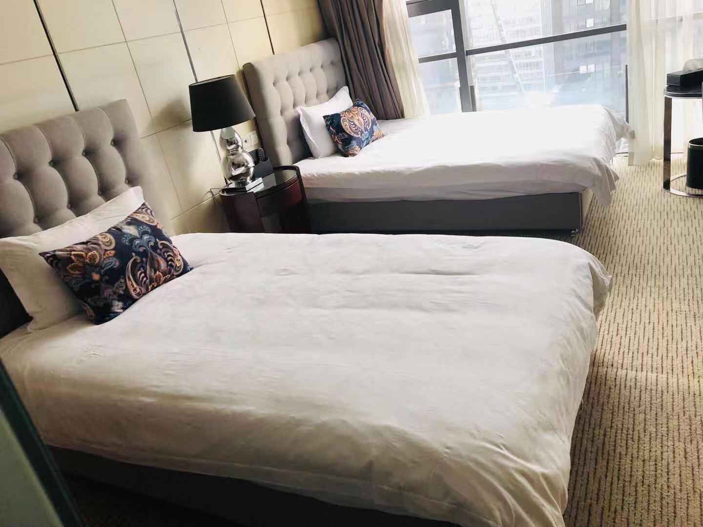 标准双床间