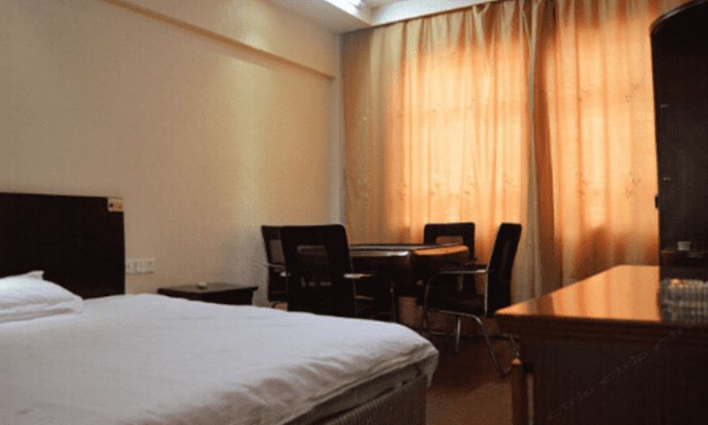 棋牌大床房