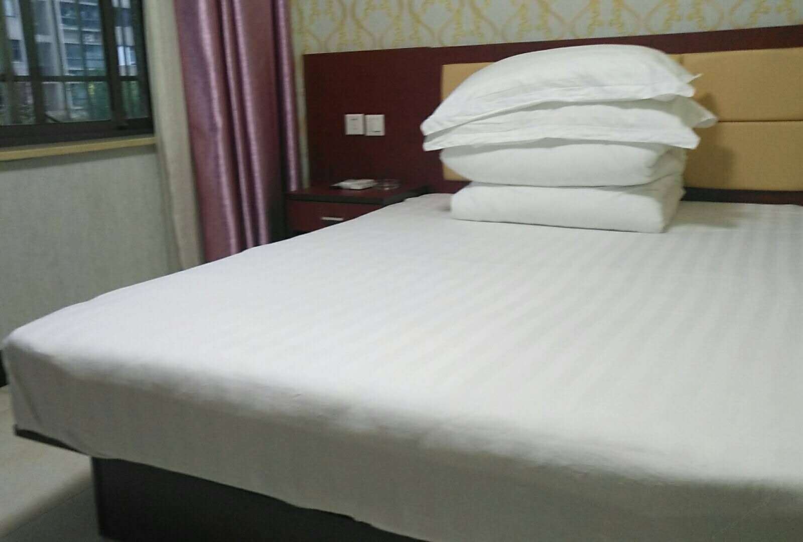 豪华大床房