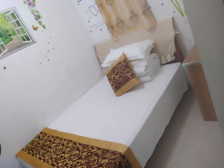 普通大床房