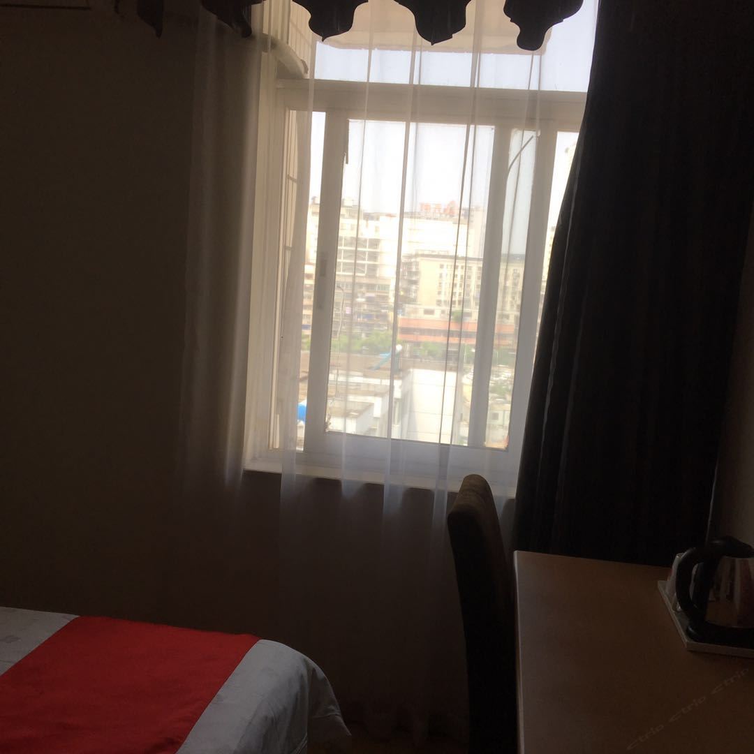 高级大床房