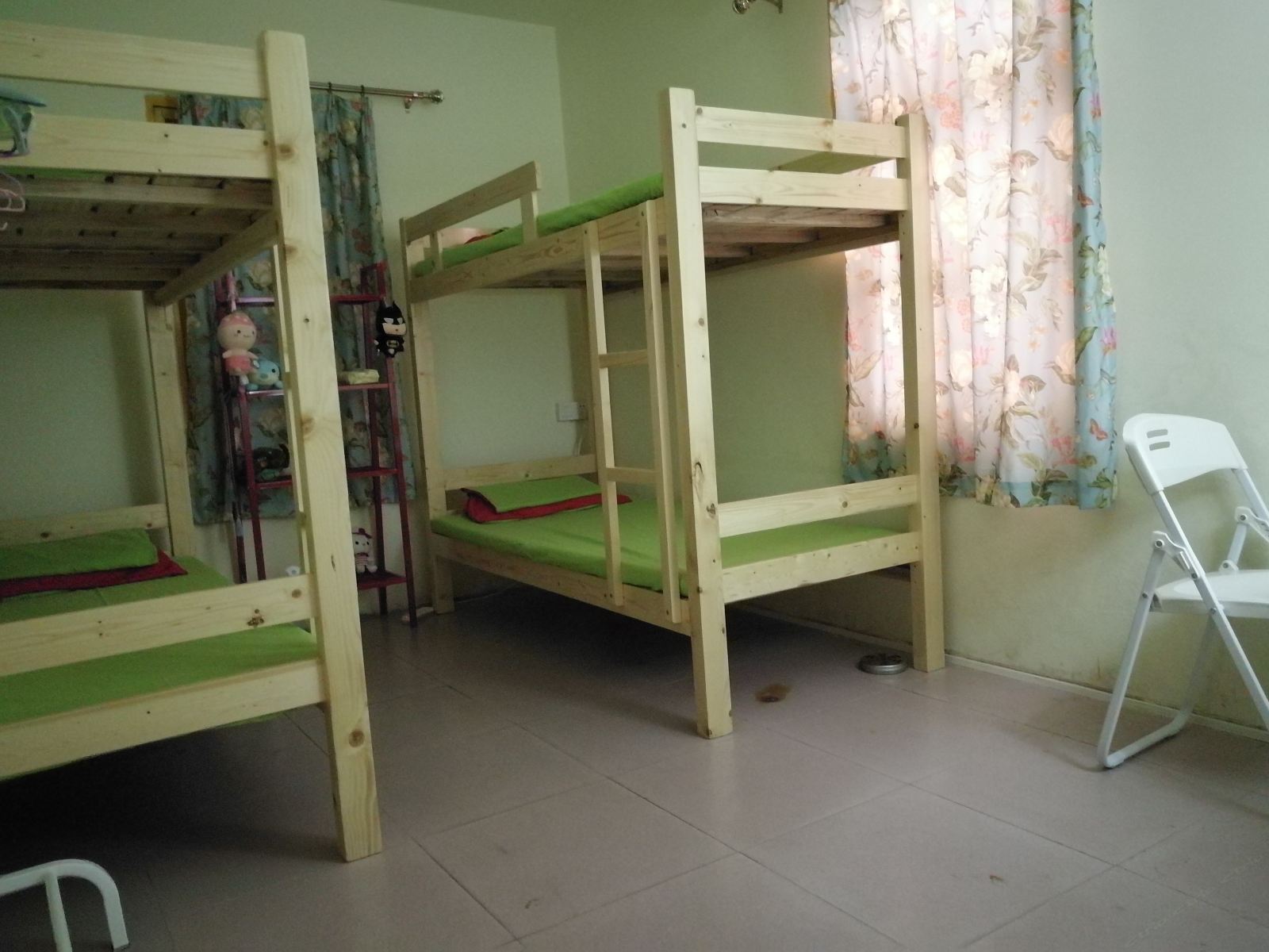 美妞四人房(床位)