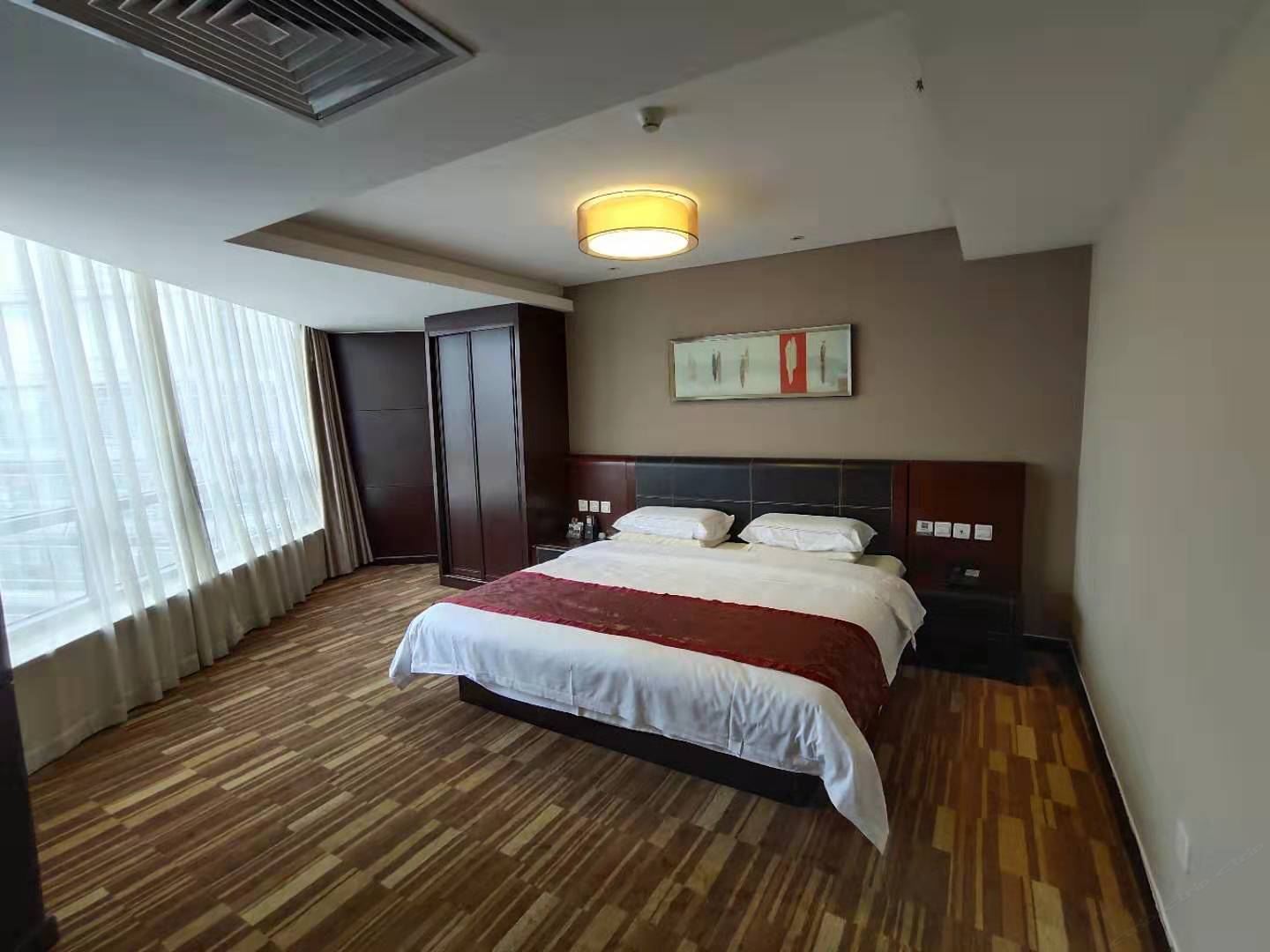 豪华行政套房