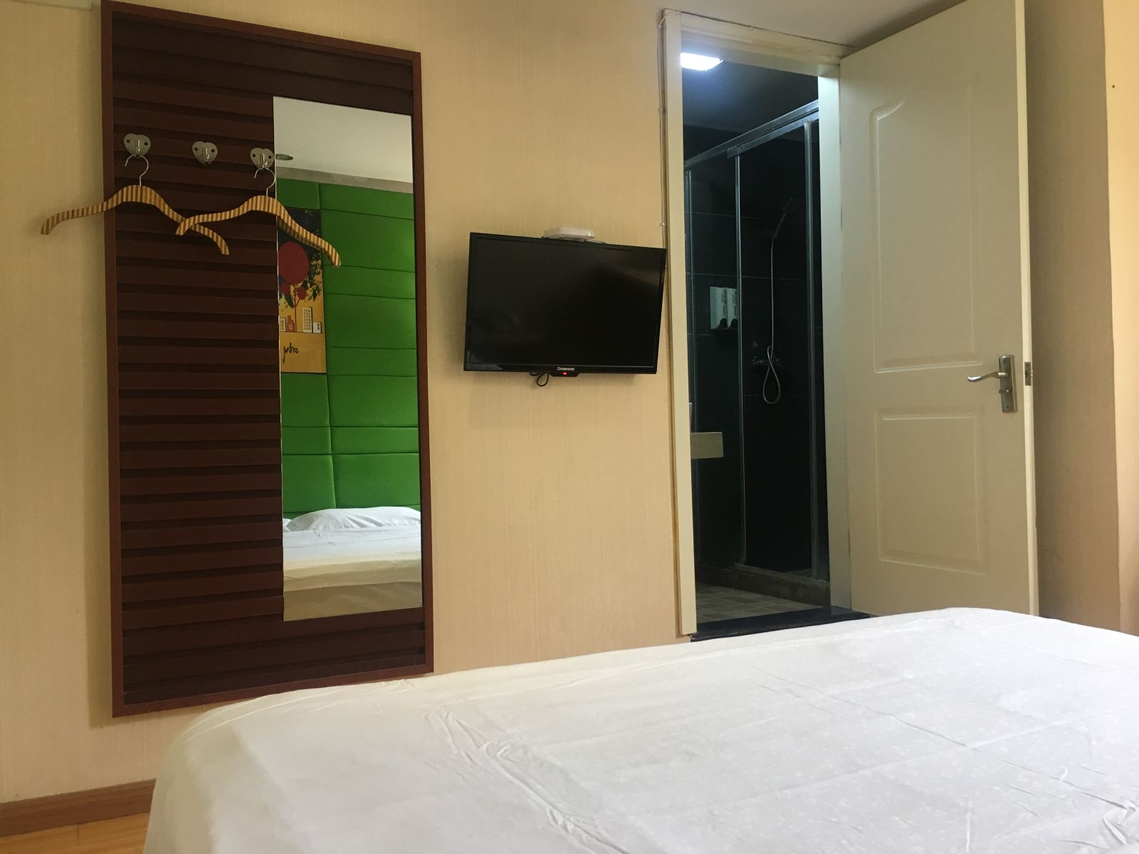 舒适大床房