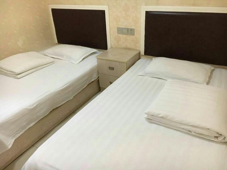 豪华商务电脑双人间