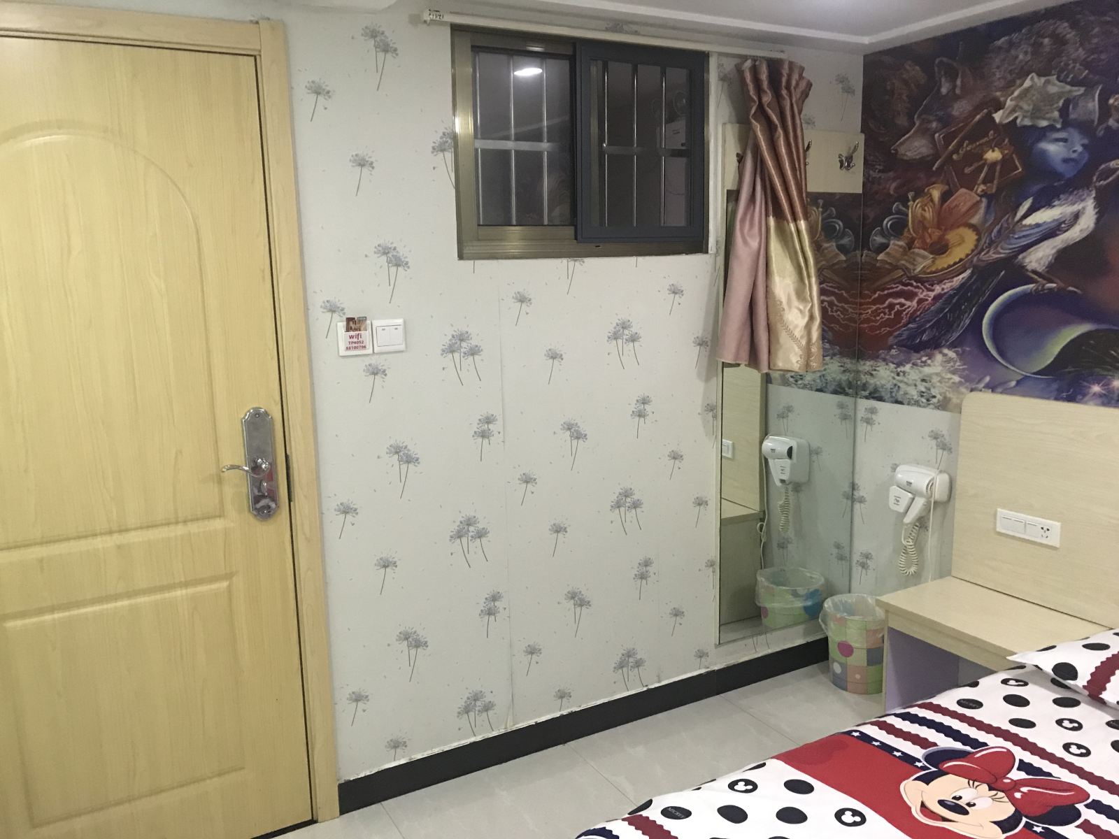 月光狼大床房