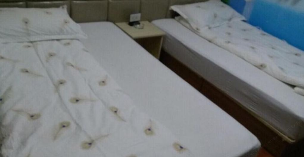 豪华双床房
