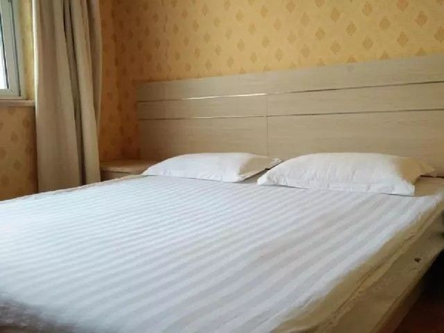 豪华大床房