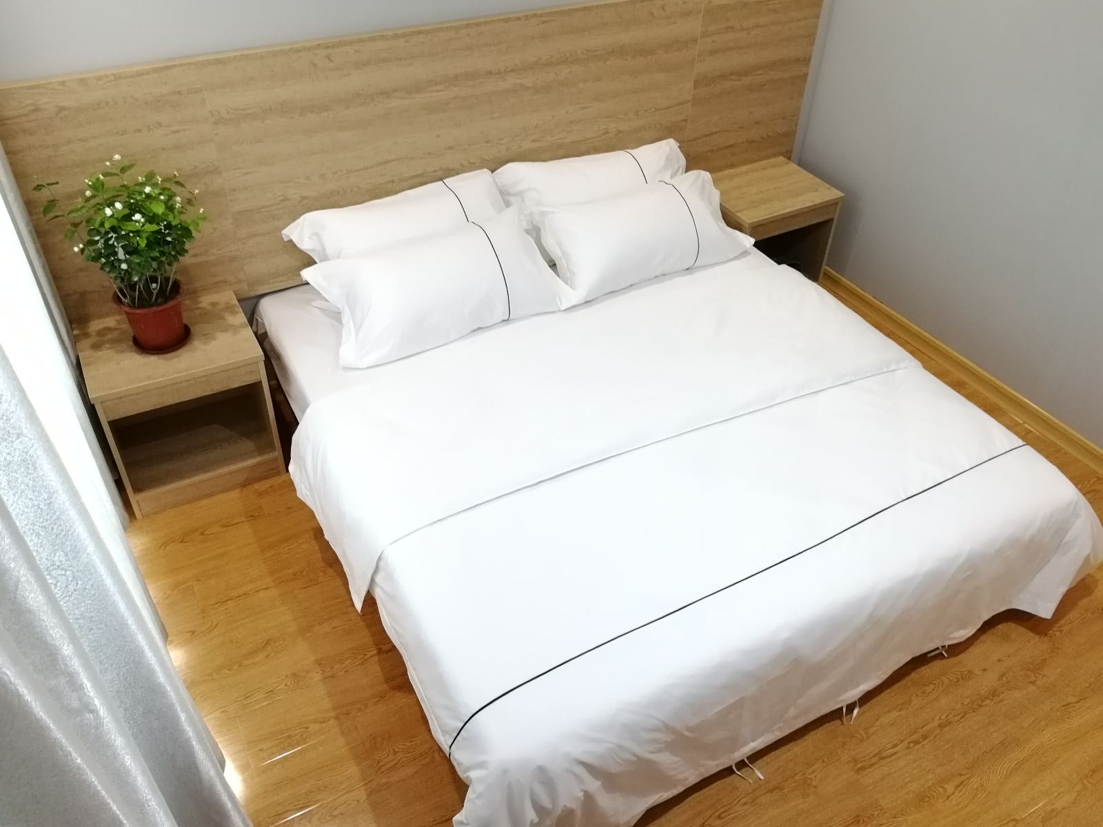 豪华大床房