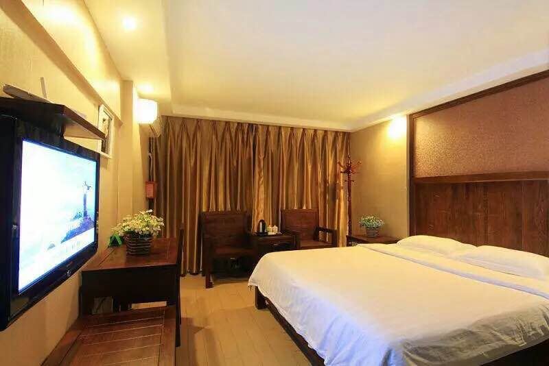 豪华大床房