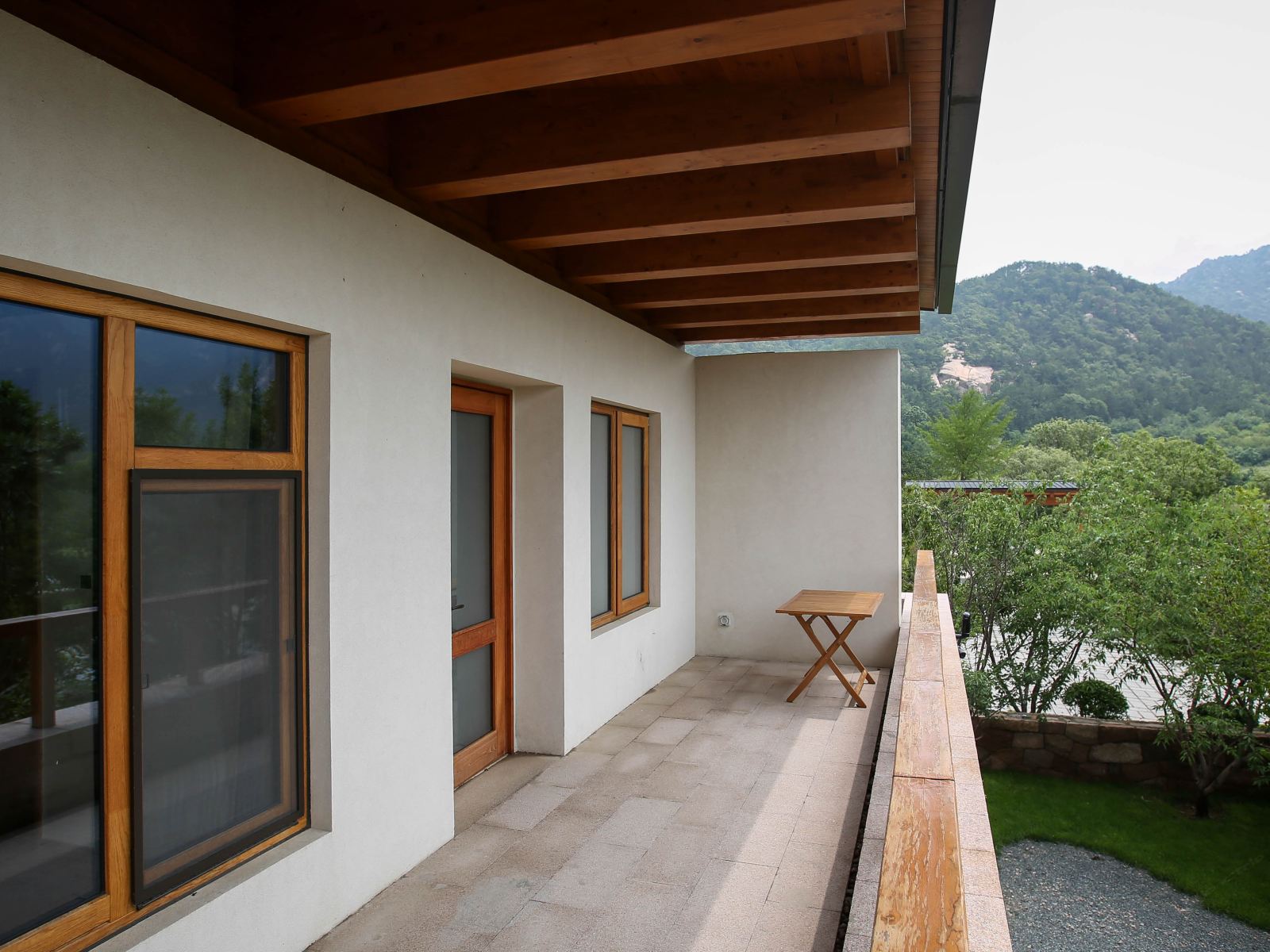 小山居商务大床房b