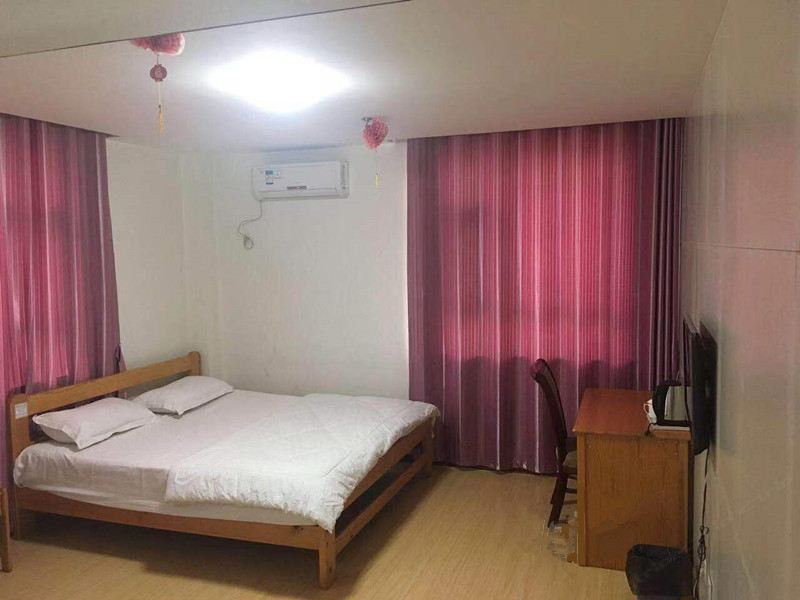 豪华大床房