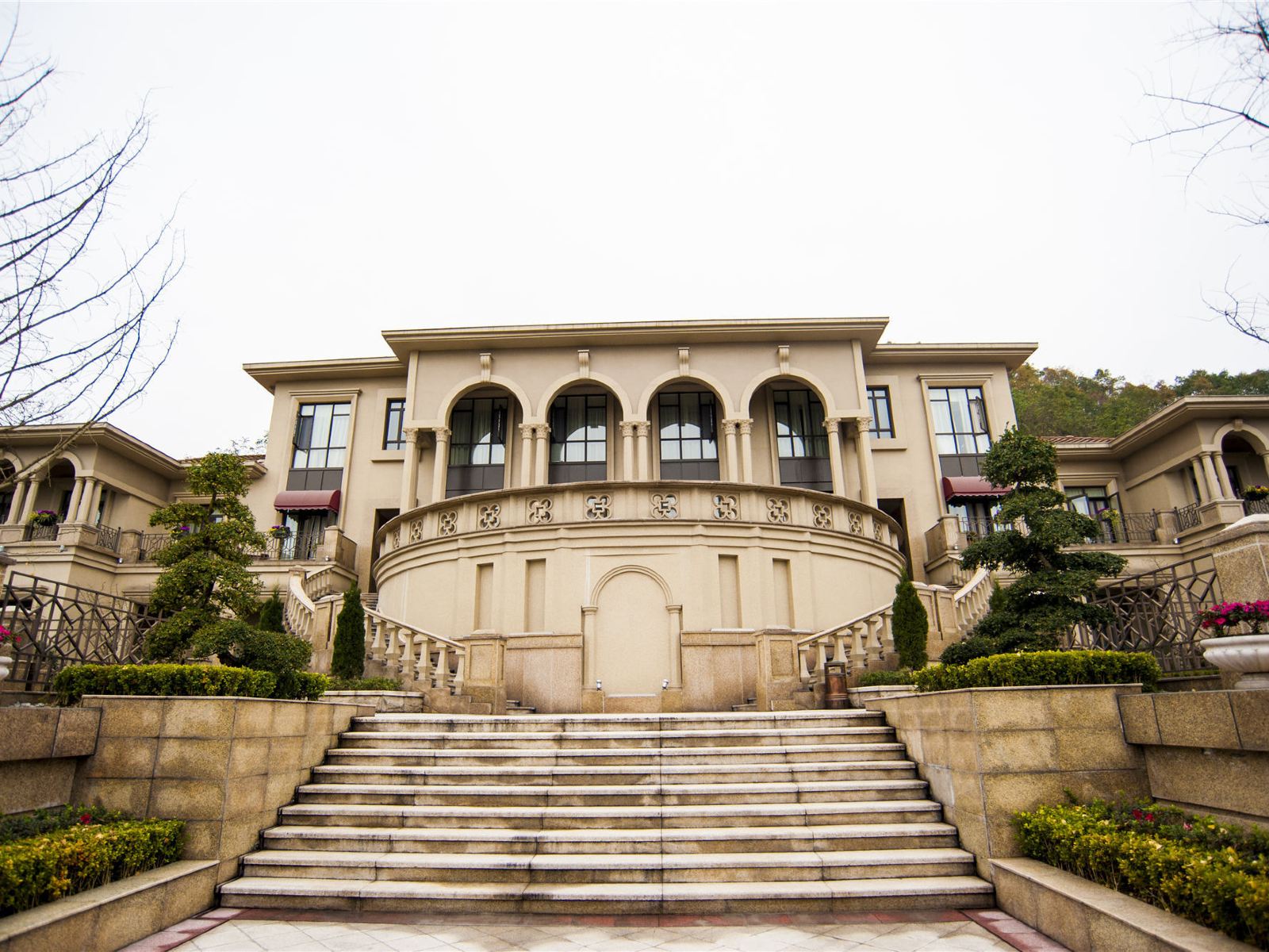 崇州山生院酒店