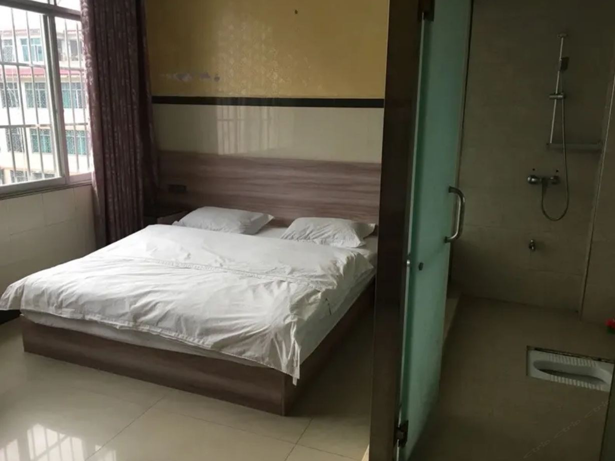 舒适大床房