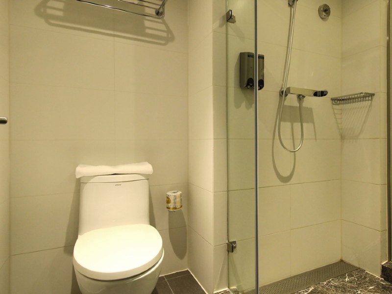 hotelPic