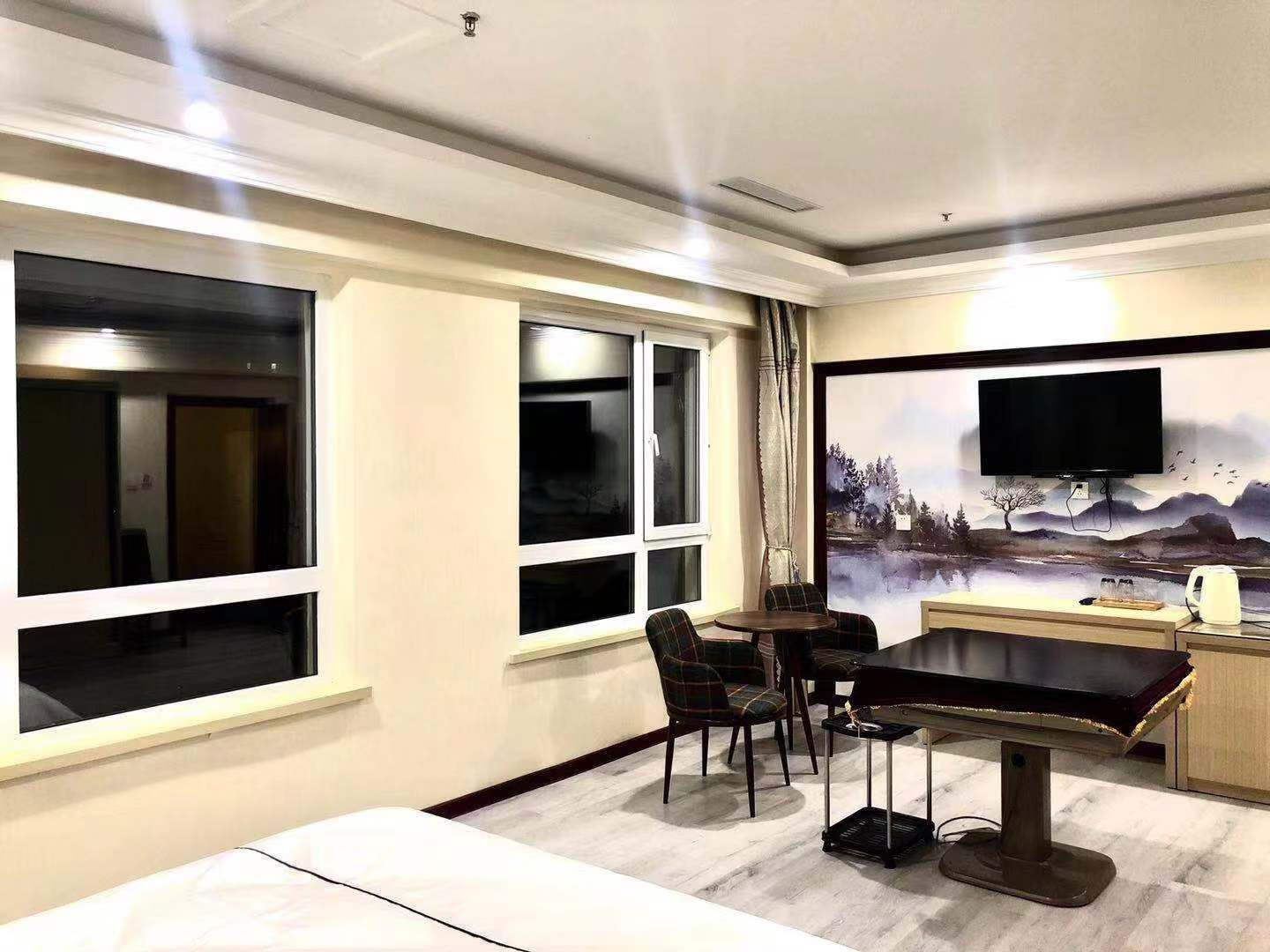 豪华麻将大床房