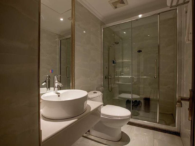 hotelPic