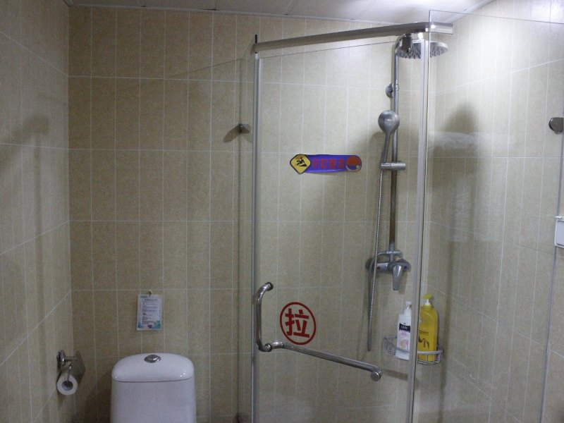 hotelPic