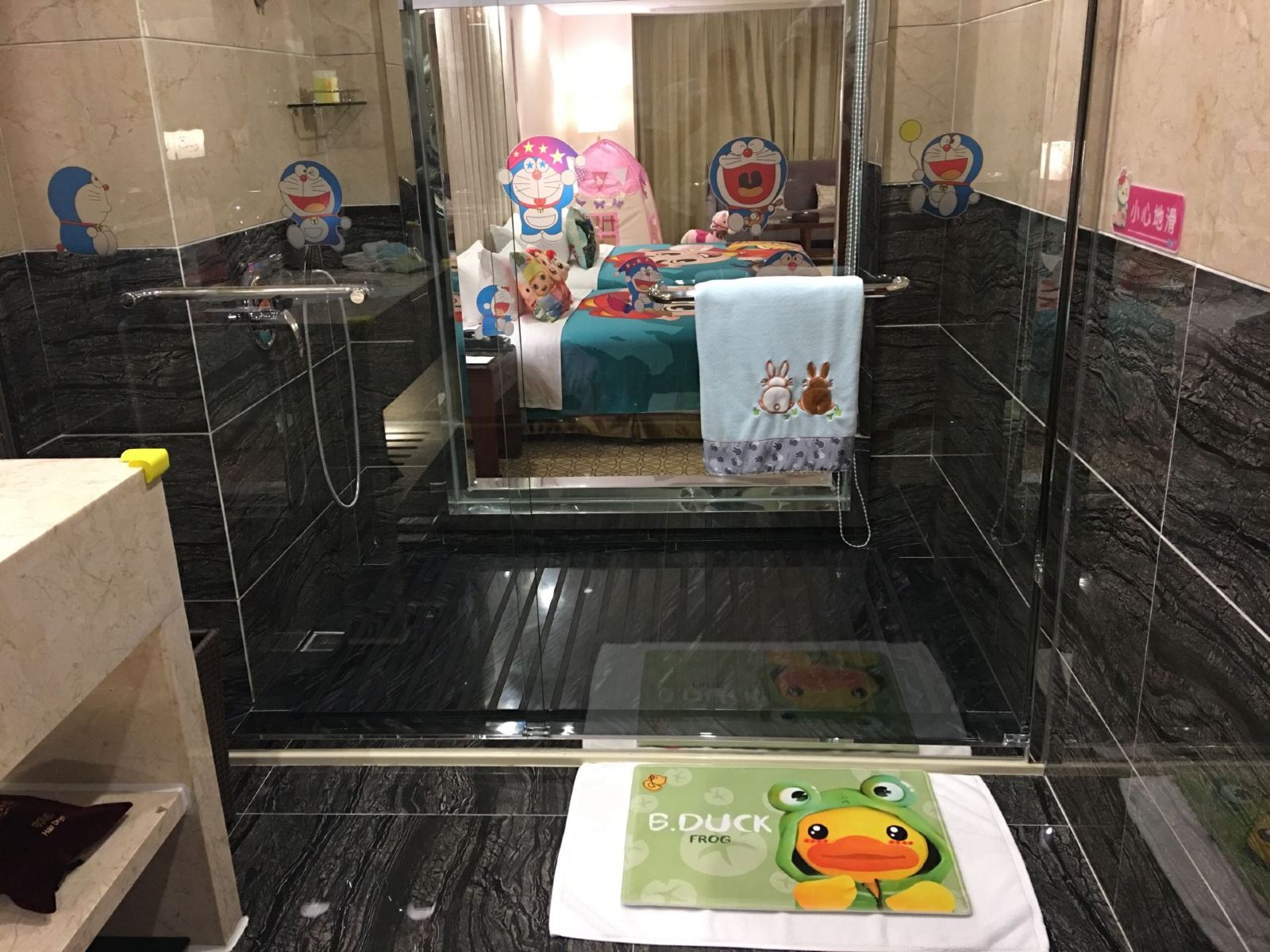 亲子房