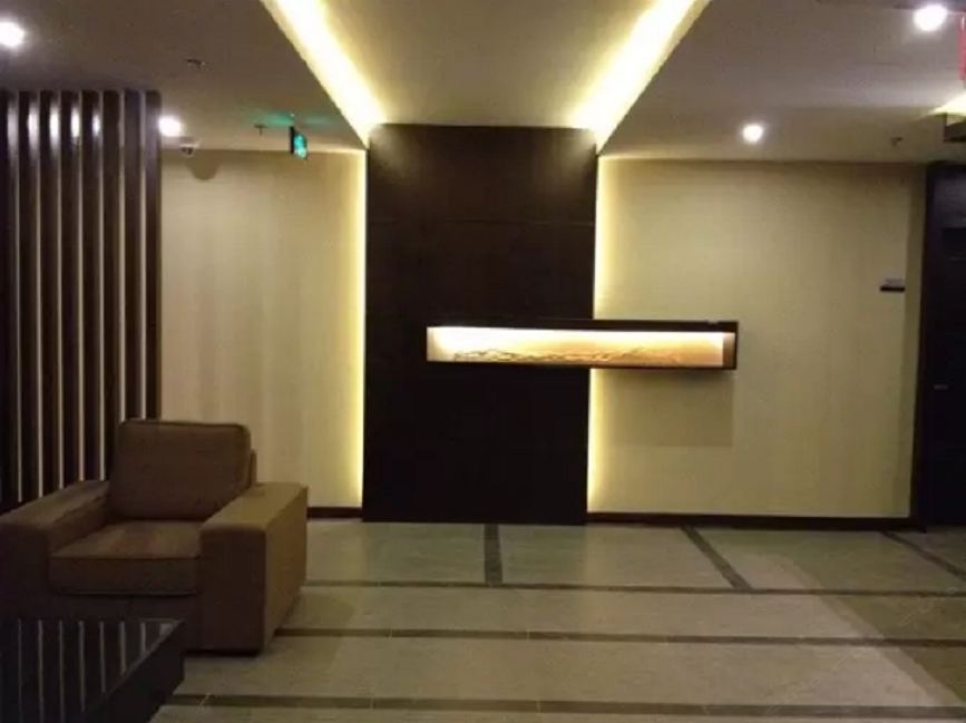 温馨舒适床位房(公共卫浴)(无窗）