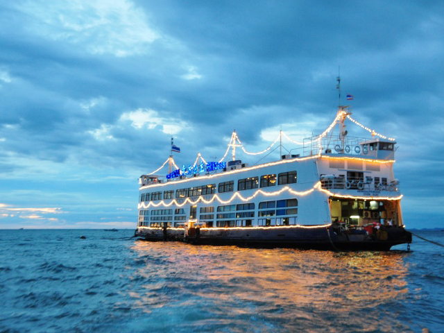 芭提雅东方公主号游轮图片_纵览新闻