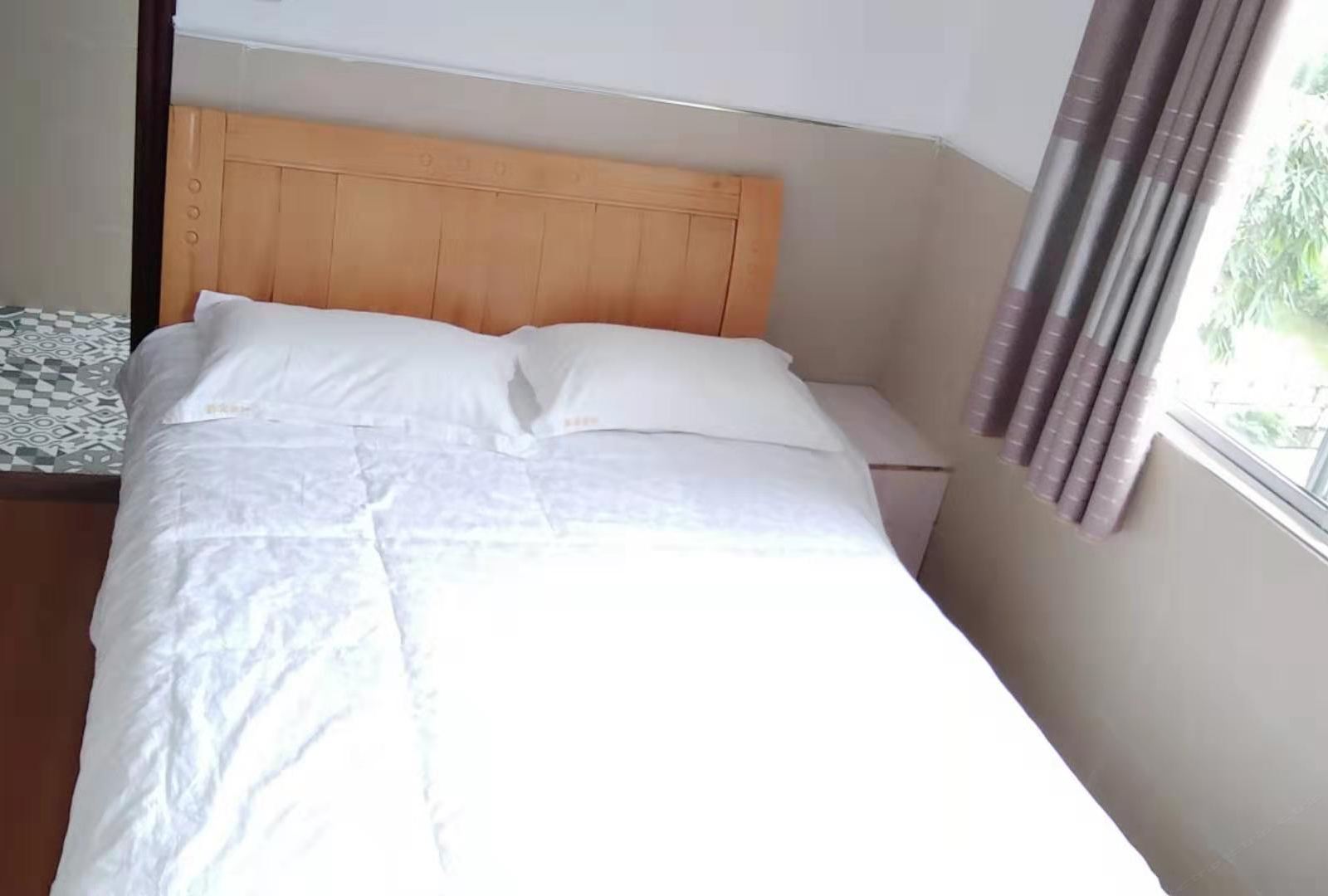 豪华大床房