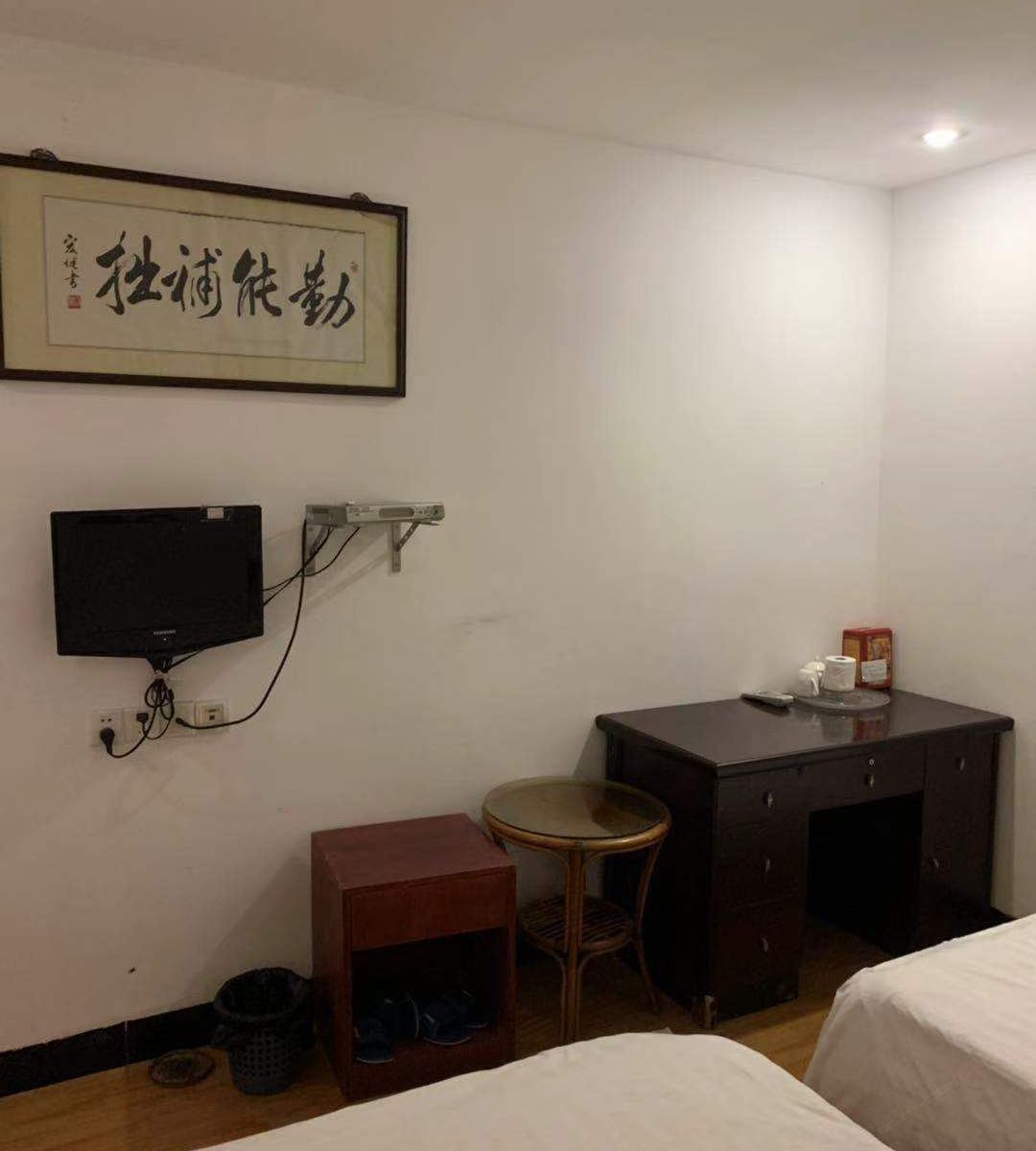 标准三人房