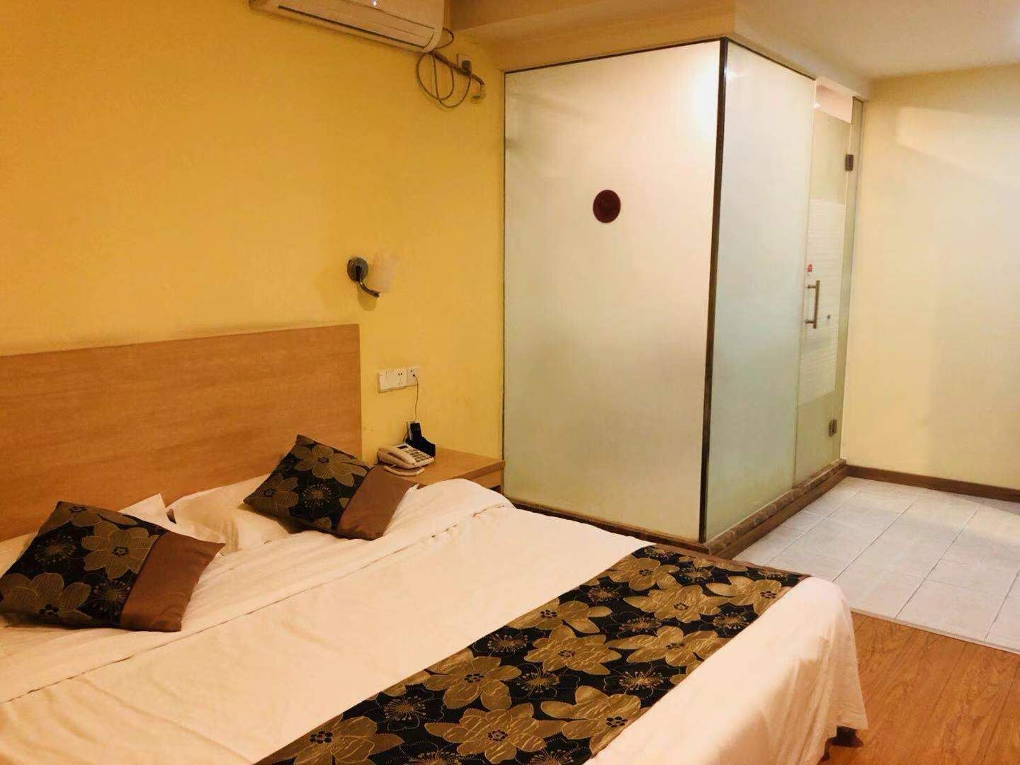 特惠大床房