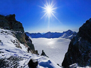 跟團(tuán)東北長(zhǎng)白山旅游價(jià)格表_去東北長(zhǎng)白山旅游要多少錢(qián)_東北長(zhǎng)白山最適合旅游的季節(jié)
