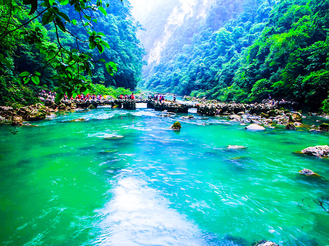 西南旅游 贵州旅游 景点 · 大七孔 大七孔景区位于贵州黔南荔波,是以