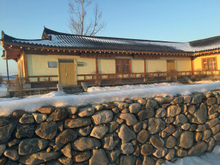 跟團(tuán)東北長(zhǎng)白山旅游價(jià)格表_去東北長(zhǎng)白山旅游要多少錢(qián)_東北長(zhǎng)白山最適合旅游的季節(jié)