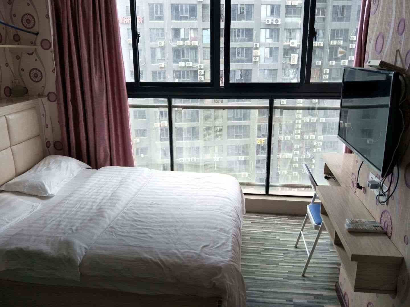 豪华大床房